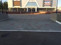 Поставки бетона и тротуарной плитки для кинотеатра РОССИЯ